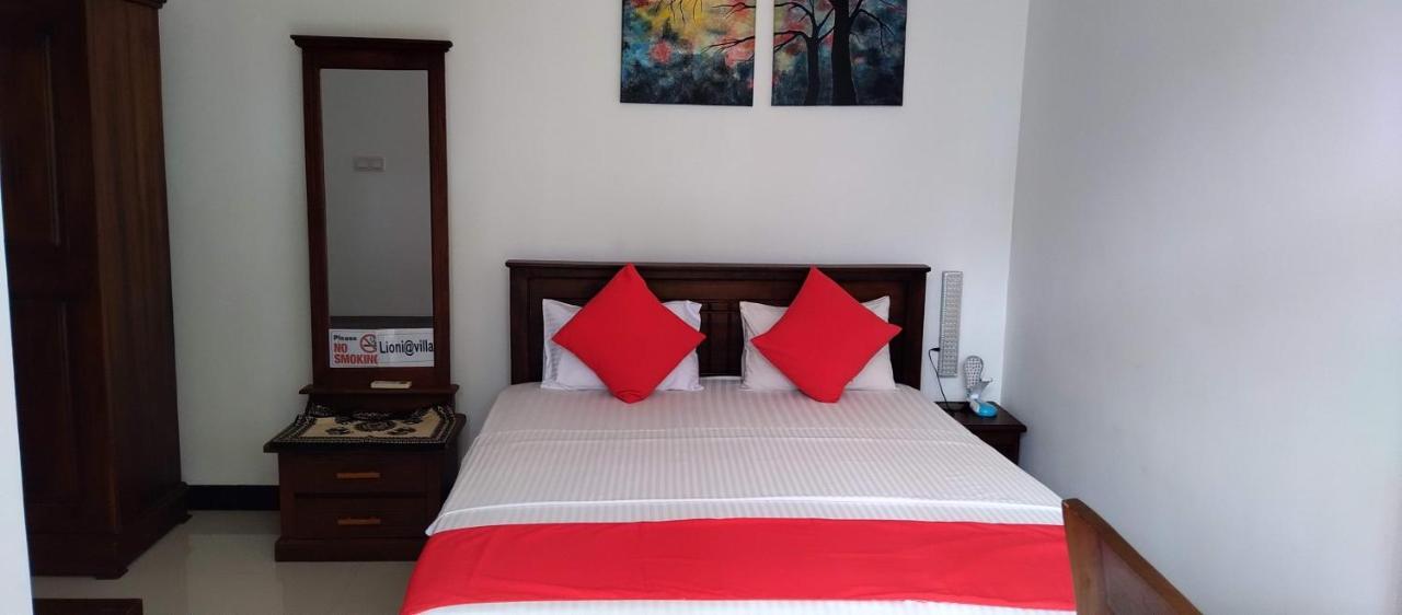 Lioni Holidays Villa Negombo Bagian luar foto