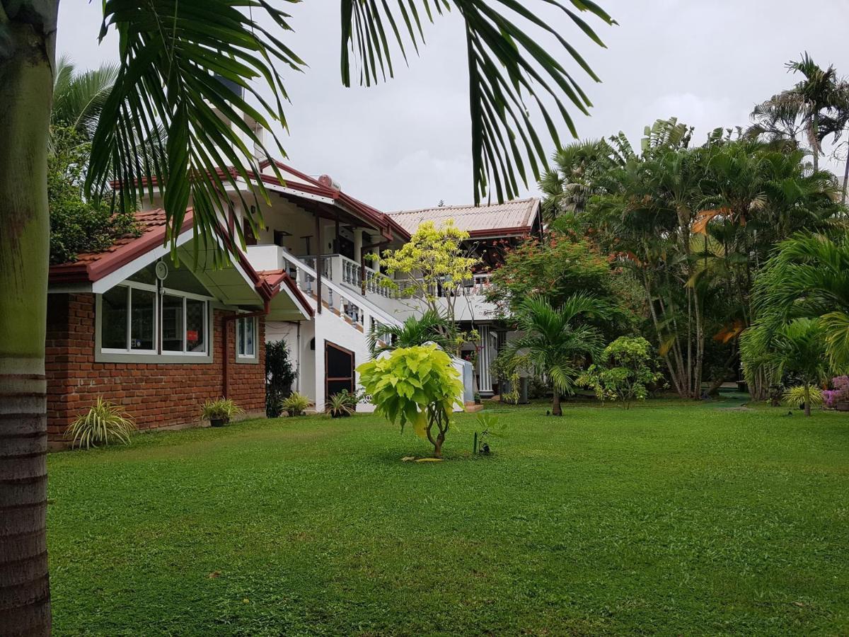 Lioni Holidays Villa Negombo Bagian luar foto