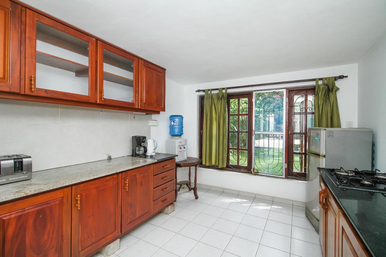 Lioni Holidays Villa Negombo Bagian luar foto