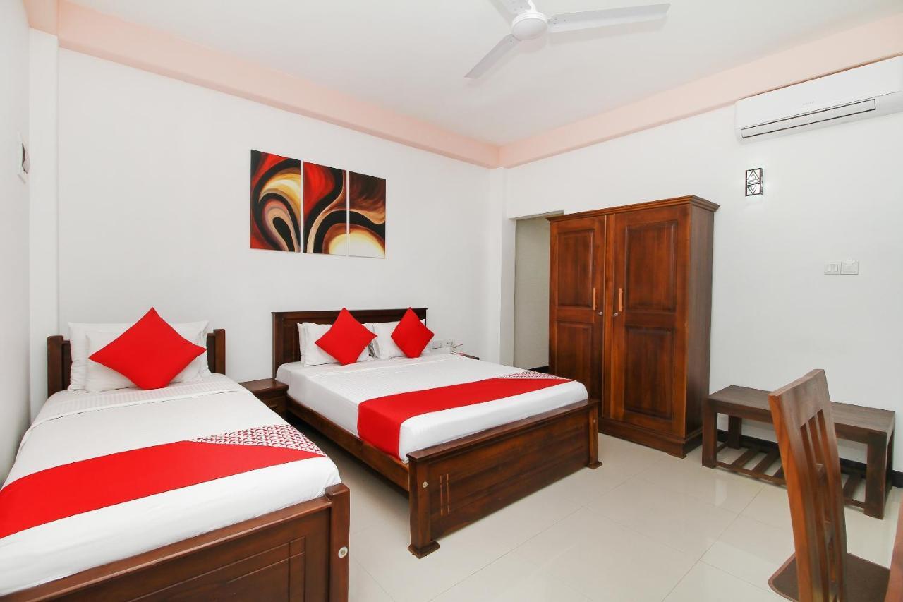 Lioni Holidays Villa Negombo Bagian luar foto