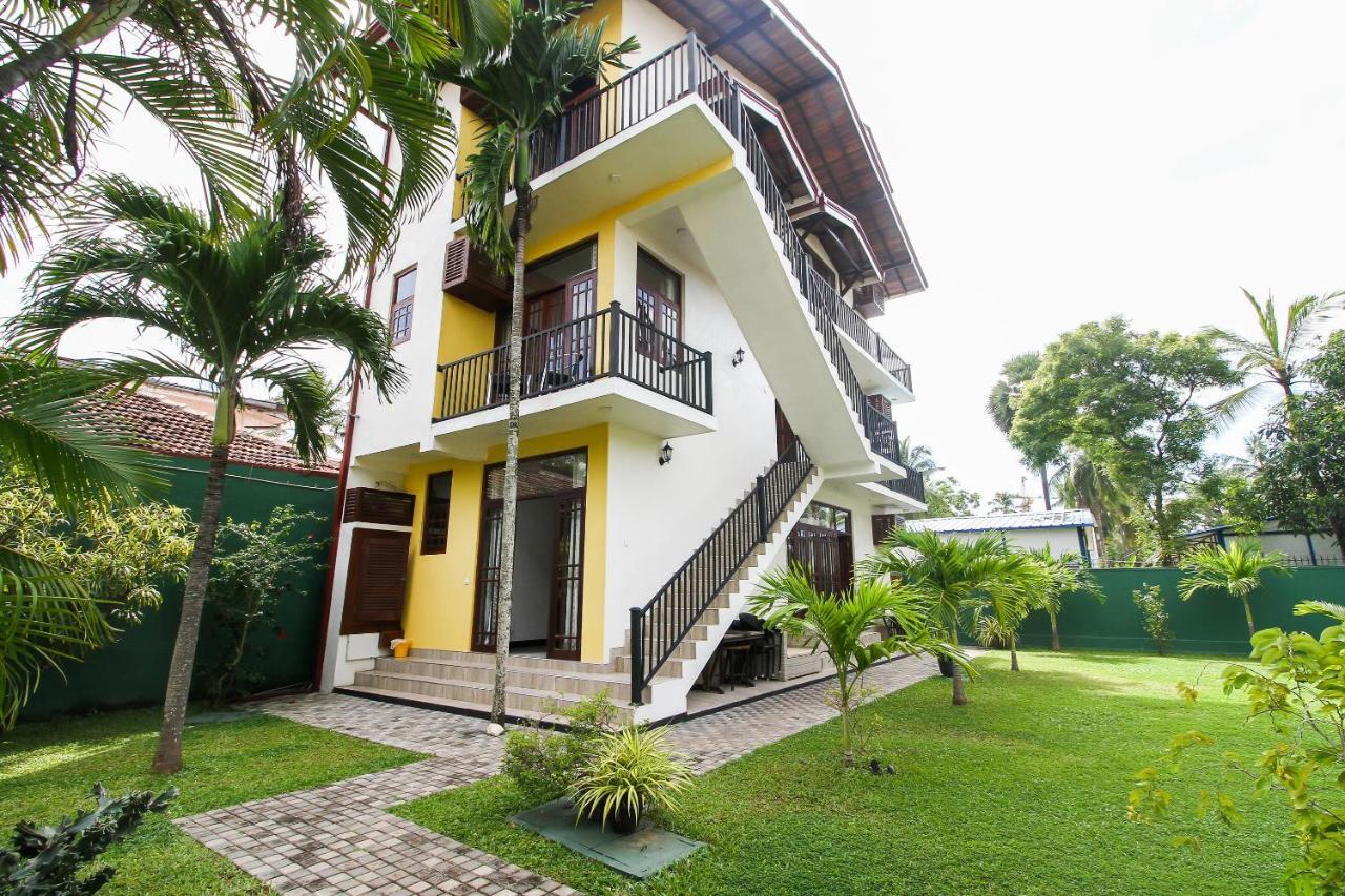 Lioni Holidays Villa Negombo Bagian luar foto