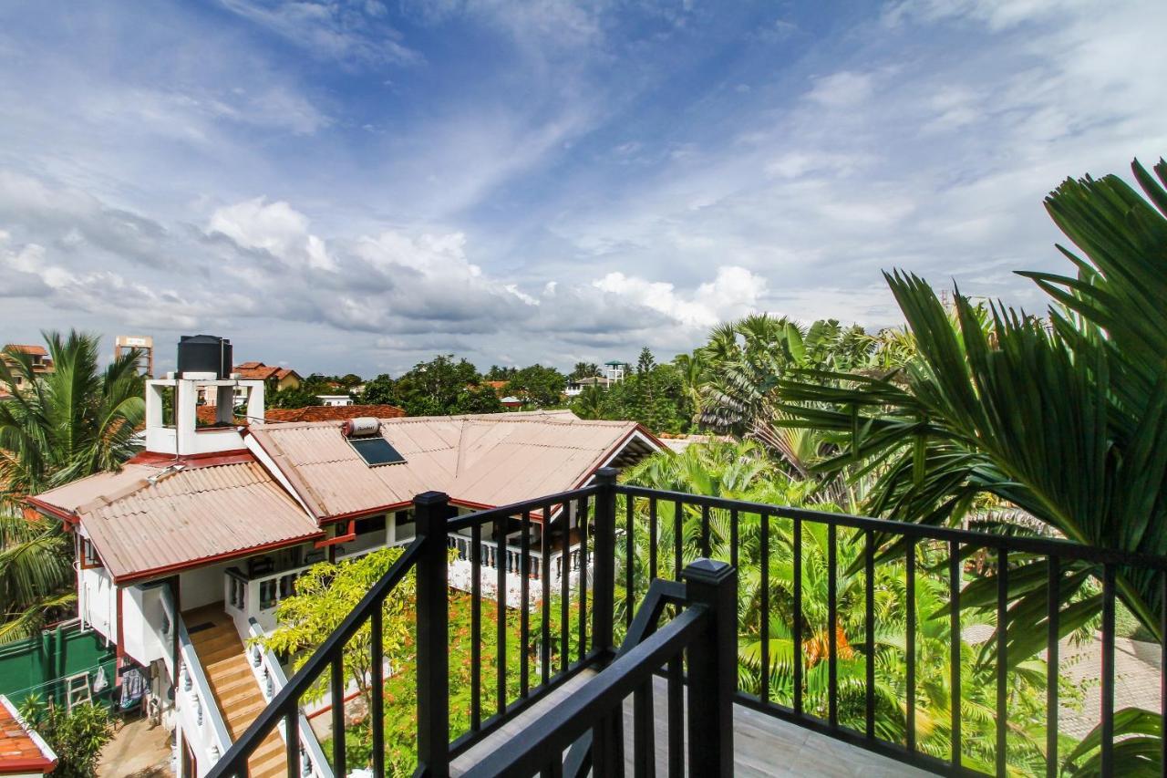 Lioni Holidays Villa Negombo Bagian luar foto